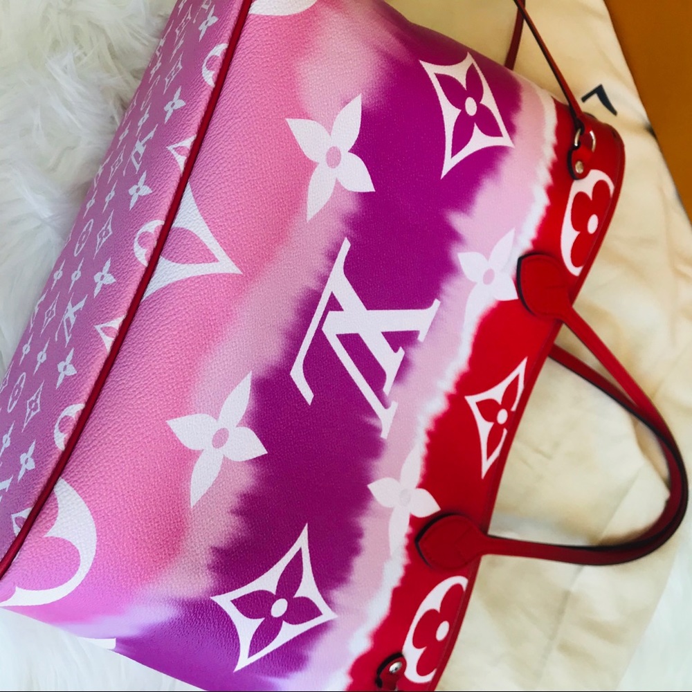 SOLD 🥰 Louis Vuitton ESCALE Neverfull RED - Picture 11 of 16